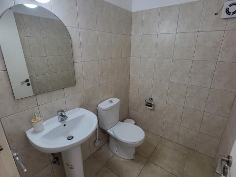 Apartment_I02_Toilet